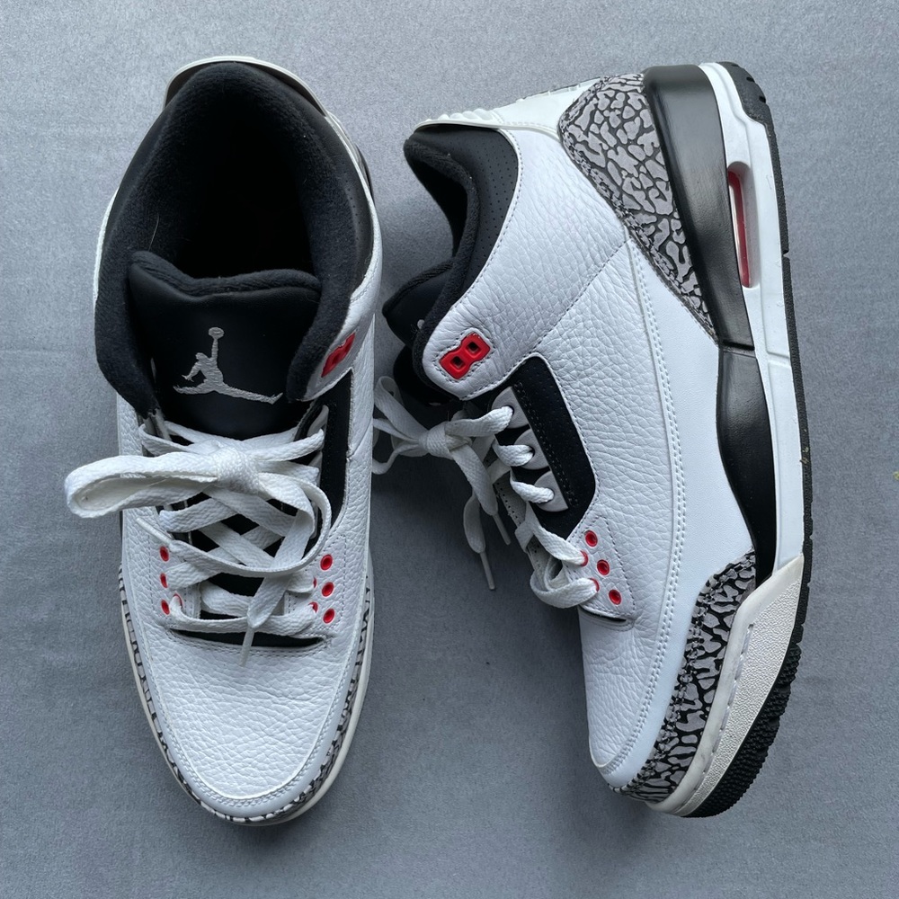 Jordan 3 Retro | WHITE/BLACK-CMNT GRY-INFRRD 23